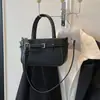 Bolsa de Mão Quadrada Pequena Simples Estilo Coreano para Mulheres Nova Coleção Primavera 2026 Moda Casual Textura de Alta Qualidade Bolsa de Ombro Transversal