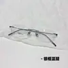 Los Gafas sin Marco se Pueden Personalizar para Miopía y Se Pueden Equipar con Lentes de Graduación. Las Gafas sin Marco de Titanio Puro con Forma Pequeña y Poligonal Son Elegantes y con Estilo para Mujeres