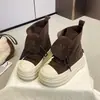 Nueva colección de principios de otoño 2026: zapatos de plataforma de suela gruesa, zapatillas casuales estilo coreano, zapatos de caña alta con cordones versátiles y de moda para mujer