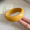 Pulseira redonda de resina transfronteiriça europeia e americana, pulseira de pulso simples e elegante para o dia a dia, luxo leve com toque de alta qualidade, design único