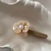 Grampo de Cabelo de Acetato Estilo Coreano com Toque de Luxo, Exquisite Presilha de Cabelo Flor de Pérola, Presilha Lateral para a Parte de Trás da Cabeça, Presilha Bico de Pato para Cabelos Soltos
