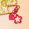 Estrella Transparente Hueca de Cinco Puntas de Acrílico Placa de Palabra con Forma de Corazón de Aleación Pintada al Horno Llavero Colgante Decorativo para Estudiantes Adorno