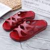 Chinelos de Meia-Idade para Mãe Verão Feminino Confortável Antiderrapante Sola Macia Rasteirinha Banheiro Resistente ao Desgaste Chinelos de Casa Internos para Vovó