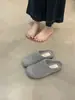 Sapatos Birkenstock de Lã com Solado Grosso e Forro de Fleece, Pantufas Peludas de Uma Perna para Mulheres, Novos Sapatos Birkenstock Outono e Inverno 2025
