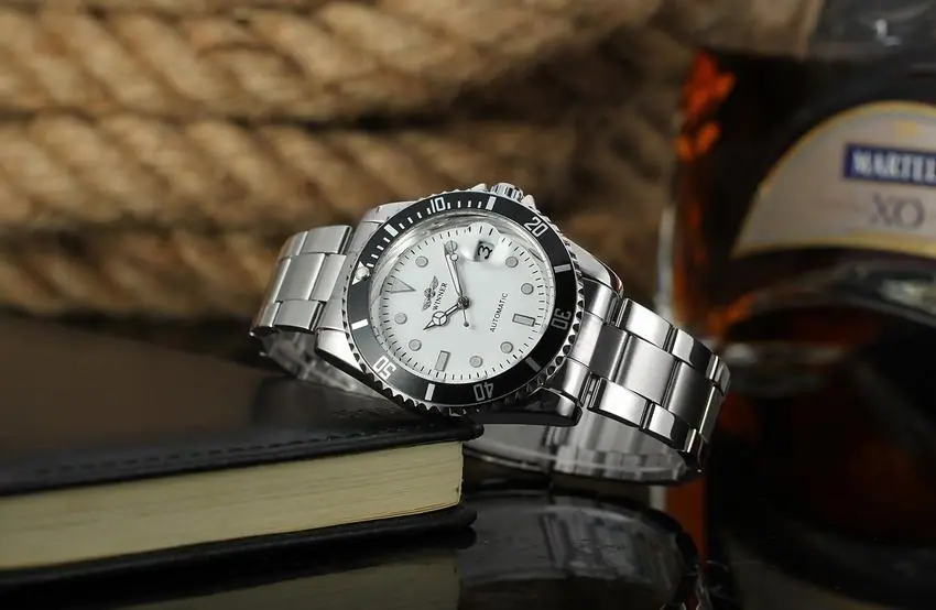 1-1F916100.jpg