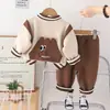 Nuevo Conjunto de Tres Piezas para Niños de Algodón con Cuello Alto Estampado de Animales Sudadera Casual Pantalones con Estampado de Moda Fabricante de Origen Lote