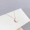 Versión coreana del collar de luna de diseño exclusivo para mujer, cadena para la clavícula de moda, temperamento simple, estilo frío, joyería Joker al por mayor