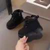 Botas Martin Nuevas de Invierno 2026 para Niños, Zapatos de Algodón Forrados de Felpa, Botitas Amarillas para Niños y Niñas, Zapatos de Bebé Estilo Británico, Botines