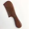 Pente de sândalo dourado de madeira para atacado, esculpido em ambos os lados, cinco dentes, sem cabo, dentes largos de madeira, pente de sândalo para massagem no couro cabeludo, gravação