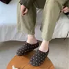 Chinelos de Feltro com Bolinhas Retrô 2026 com Plus Veludo para Mulheres, Uso Externo, Solado Grosso, Quente, Casual, Slip-on Preguiçoso, Bico Fechado de Algodão