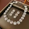 Aretes Colgantes Collar con Colgante de Gota de Agua con Pedrería Trabajo Pesado Exquisito Lujo Cadena para Clavícula Conjunto para Vestido de Banquete Venta al por Mayor Directa de Fábrica