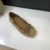 Sapatos Mary Jane Femininos Estilo Delicado com Laço Marrom Sapatilhas Veludo Novo Retrô Outono Inverno 2026 Corte Baixo