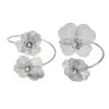 Pulsera de diseño de moda transfronteriza de Amazon con diseño floral y puño abierto para mujer, con un estilo urbano único y líneas caladas