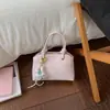 Bolsa de Mão Feminina Novo Modelo 2026 Bolsa de Ombro Tendência com Toque de Luxo, Versátil e Elegante Bolsa Saco