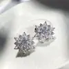 Brincos de Flor de Zircônia Ultra Brilhantes para Mulheres, Versáteis e Modernos, Fornecimento Transfronteiriço para Pré-Venda Versa
