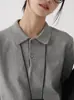 Camisa Polo Tricotada Bordada Estilo Novo Verão 2026 Nova Camiseta Top de Manga Curta para Mulheres