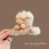 Pinza para el pelo de flor de punto esponjosa con plumas de avestruz, estilo coreano y japonés, para otoño e invierno 2025, para mujer