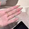 Collar de Diamante Brillante Doble Trébol de Cuatro Hojas Circonita para Mujer, Diseño de Nicho de Lujo Ligero, Estilo Ins, Exquisita Cadena para Clavícula al por Mayor