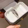 Anillo Geométrico Redondo de Flor de Circonita Transfronterizo Europeo y Americano, Anillo de Dedo Índice de Gama Alta Nicho, Joyería de Estilo Retro de Moda