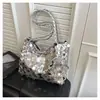 Bolsa de Ombro Transversal Feminina Grande com Lantejoulas da Moda e Estilosa 2025 Nova Casual de Grande Capacidade Design Moderno