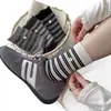 Calcetines de Raya con Botones Estilo Coreano Nuevos 2026 para Mujer, Calcetines Ligeros Holgados, Versátiles para Primavera y Otoño, Calcetines de Moda Ins