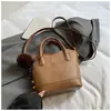 Bolsa de Mão Retro de Luxo para Mulheres 2026 Nova Primavera Versátil para o Dia a Dia Bolsa Transversal Exquisita Super Popular Bolsa de Ombro