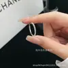 Anillo de Alta Gama Van Gogh Chapado en Oro Rosa de 18K con una Fila de Pequeñas Perlas Redondas, Anillo de Moda y Único para Mujer, Estilo Ins de Alta Gama