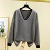 Nova blusa de moletom feminina de manga comprida para outono e inverno feita de veludo alemão, solta e casual, gola V espessa, top quente, camisa base versátil tipo pulôver