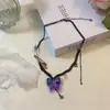 Collar de cadena de mariposa pin de solapa diseño de nicho cadena para suéter personalizada accesorios de botón rojo rosa
