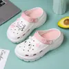 Zuecos de mujer de moda 2026 modelo nuevo, de suela gruesa, cómodos, antideslizantes, sandalias casuales para uso en exteriores, chanclas de playa de moda