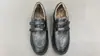 Sapatos baixos de couro femininos versáteis estilo britânico com velcro, novos mocassins slip-on de outono 2026 para mulheres