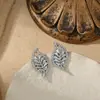 Pendientes de Moda Personalidad Estilo Coreano con Aguja de Plata S925 para Mujer, Pendientes de Hoja de Zirconia con Diseño de Nicho, Pendientes Exquisitos de Celebridad de Internet