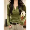 Camiseta de manga larga con cuello Henley, temperamento con sentido del diseño, para mujer, casual, versátil, cuello redondo, top base adelgazante, nueva llegada de otoño