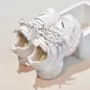 Zapatos tipo "dad shoes" para niñas, nuevo estilo 2026, malla transpirable, con cierre de velcro, zapatos deportivos ligeros y casuales para estudiantes