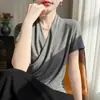 Camiseta de Estilo Retro Francés de Lujo Antiguo Estilo Old Money con Pliegues Cruzados para Mujer, Nueva Moda de Verano, Elegante Cuello en V de Manga Corta con Diseño Adelgazante