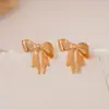 Pendientes de Aro Estilo Metalero Transfronterizo Europeo y Americano, Pendientes de Lujo Ligero y de Gama Alta, Pendientes de Nicho de Moda y Versátiles para Mujer
