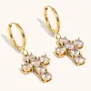 Pendientes de Zirconia con Forma de Cruz Europeos y Americanos de Moda, Acero Inoxidable Chapado en 18K, Estilo Minimalista de Alta Gama, Pendientes Personalizados al por Mayor