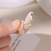 Broche Mariposa Fritillaria Cash para Mujer de Alto Sentido Nicho Pin de Perla Corsage Ropa Accesorios para Suéter Venta al por Mayor de Fábrica