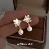 Brincos de Pérola em Formato de Estrela com Microincrustação de Zircônia e Concha Real, Moda de Luxo Leve para Mulheres, Acessórios de Orelha Elegantes e Versáteis
