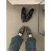 Mocassins Pontudos da Moda de Luxo de Nicho para Mulheres, Estilo Noite Outono 2025 Salto Bloco Sapatos de Couro para o Dia a Dia