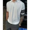 Camisa Polo para Hombre de Manga Corta con Cuello Henley Gris Americano Cleanfit Lujo Ligero Camiseta de Hombro Real Ajustada Estilo Nuevo 2026