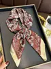 Bufanda de Seda de Nuevo Estilo para Mujer, Moderna y Versátil, Pañuelo Cuadrado de 70 cm, Bufanda para el Cuello Estilo Coreano, Pañuelo Retro para Primavera y Otoño, Pañuelo para la Cabeza