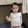 Conjunto de Outono para Meninas Cardigan Jaqueta Blusa Básica Infantil Calças Fofas e Estilosas Conjunto de Três Peças uma Categoria