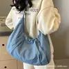 Bolso bandolera para mujer, nuevo estilo otoño/invierno, gran capacidad, bolso de hombro, bolso de axila, bolso tipo dumpling de nailon, lona, diseño de alta calidad, adecuado para ventas transfronterizas