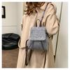 2024 Otoño e Invierno Nuevo Mochila Pequeña Portátil Niche de Moda Lana Artística Retro Combinable Mochila Color Sólido Bolso Tipo Cubo