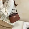 2026 Bolsa de Mão Fashion Acolchoada Diamante Estilo Coco Bolsa para Marmita Bolsa Concha de Couro Macio Bolsa Versátil de Ombro Transversal