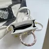 Bolsa Tote de Grande Capacidade 2026 Nova Leve Luxuosa Fecho de Trava Bolsa de Mão Fashionable Chique Retrô para o Trabalho Ombro Único Transversal