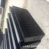 Las Ranuras de Brida de Rueda de Ferrocarril con Inserciones de Goma se Suministran Directamente por los Fabricantes. Las tiras de goma en ambos lados de los rieles son fáciles de instalar. Insertos de Goma para Balasto