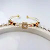 Pulseira Aberta Flor Quadrada de Diamante Colorido com Zircônia de Camada Dupla Moda Transfronteiriça Europeia e Americana Nova Pulseira Joia de Mão Exquisita de Celebridade da Internet