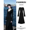 Vestido largo de punto negro con cuello en V y manga larga para mujer, nueva colección de otoño 2026, adecuado para figuras tipo pera, estilo Berkeley, elegante vestido largo